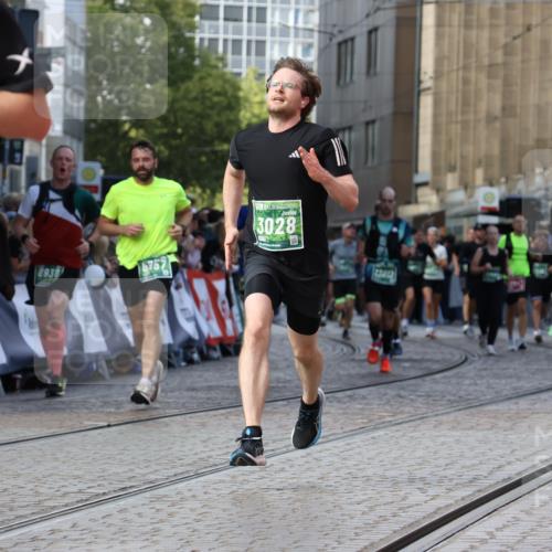 13.09.2026 - 21. swb-Marathon Bremen Strokosch-Dieckow http://msf.ph/oto/10347751 13.09.2026 13:28:30 Ziel 1343, 1460, 2977, 3114, 3334, 4506, 5250, 5360, 5889, 6182, 7926, 8656, 9167, 9168, 9543, 9738, 9881, 613, 1914, 2764, 3028, 3348, 4102, 4564, 6914, 6957, 7263, 7527, 8938, 9176, 13012 meine-sportfotos.de