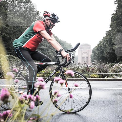 13.09.2026 - Stadtparktriathlon H.Heesch http://msf.ph/oto/10347755 13.09.2026 10:11:32 Radfahren 253, 271, 273, 296, 324 meine-sportfotos.de