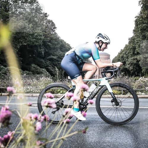 13.09.2026 - Stadtparktriathlon H.Heesch http://msf.ph/oto/10347772 13.09.2026 11:17:43 Radfahren 660, 814, 1797 meine-sportfotos.de