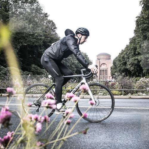 13.09.2026 - Stadtparktriathlon H.Heesch http://msf.ph/oto/10347778 13.09.2026 11:17:43 Radfahren 660, 814, 1797 meine-sportfotos.de