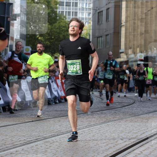 13.09.2026 - 21. swb-Marathon Bremen Strokosch-Dieckow http://msf.ph/oto/10347788 13.09.2026 13:28:30 Ziel 1343, 1460, 2977, 3114, 3334, 4506, 5250, 5360, 5889, 6182, 7926, 8656, 9167, 9168, 9543, 9738, 9881, 613, 1914, 2764, 3028, 3348, 4102, 4564, 6914, 6957, 7263, 7527, 8938, 9176, 13012 meine-sportfotos.de