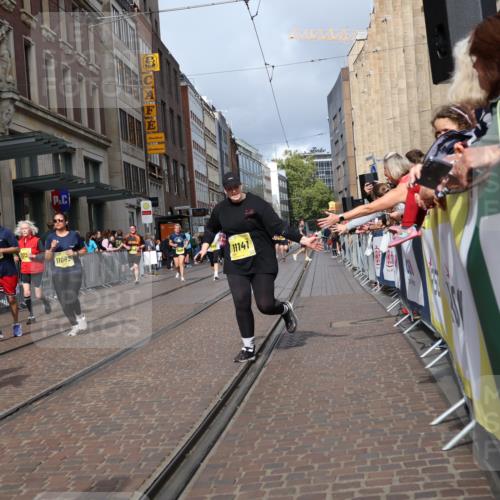 13.09.2026 - 21. swb-Marathon Bremen Strokosch-Dieckow http://msf.ph/oto/10347789 13.09.2026 11:10:56 Ziel 10313, 10419, 10527, 10611, 10644, 11036, 11062, 11141, 11216, 11231, 11458, 11483, 11679, 11691, 11745, 11870, 12126, 12148, 12396, 12401, 12464, 12507, 10148, 10163, 10461, 10462, 10547, 10653, 10792, 10841, 10911, 11043, 11047, 11237, 11309, 11327, 11335, 11465, 11513, 11583, 11736, 11756, 11846, 11993 meine-sportfotos.de