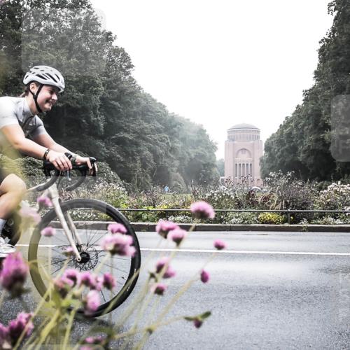 13.09.2026 - Stadtparktriathlon H.Heesch http://msf.ph/oto/10347823 13.09.2026 10:12:38 Radfahren 268, 303 meine-sportfotos.de
