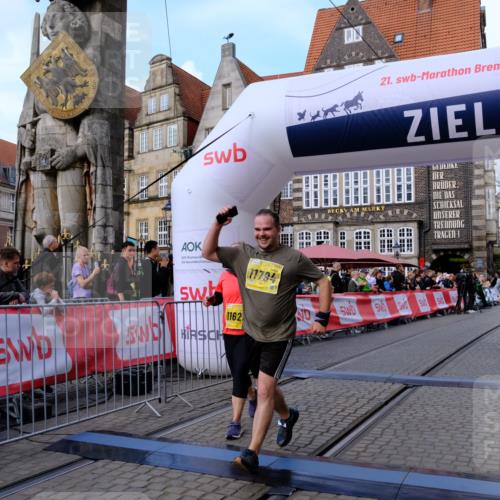 13.09.2026 - 21. swb-Marathon Bremen Tim E. http://msf.ph/oto/10347832 13.09.2026 11:19:12 Ziel 10005, 10202, 10264, 10344, 10524, 10568, 11443, 11629, 11794, 12090 meine-sportfotos.de