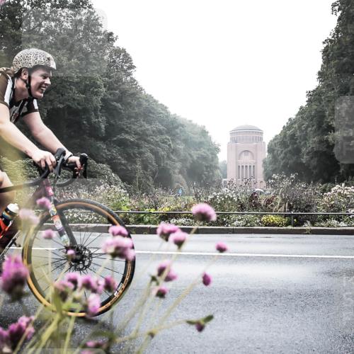 13.09.2026 - Stadtparktriathlon H.Heesch http://msf.ph/oto/10347834 13.09.2026 10:12:49 Radfahren 238, 294, 302 meine-sportfotos.de