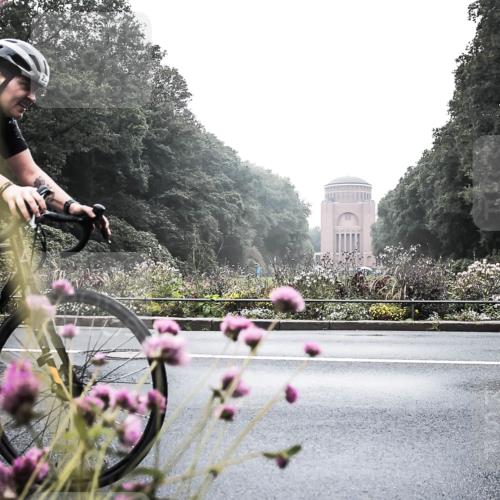 13.09.2026 - Stadtparktriathlon H.Heesch http://msf.ph/oto/10347842 13.09.2026 10:12:52 Radfahren 238, 265, 294, 302 meine-sportfotos.de