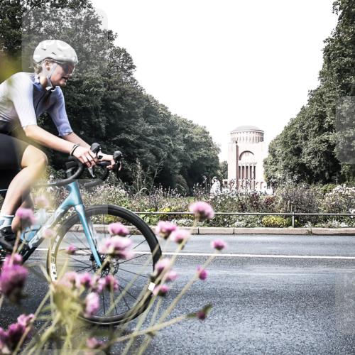 13.09.2026 - Stadtparktriathlon H.Heesch http://msf.ph/oto/10347847 13.09.2026 11:18:29 Radfahren 647, 730, 792, 820 meine-sportfotos.de