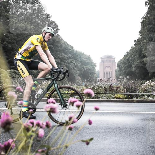 13.09.2026 - Stadtparktriathlon H.Heesch http://msf.ph/oto/10347853 13.09.2026 10:13:00 Radfahren 310, 336 meine-sportfotos.de