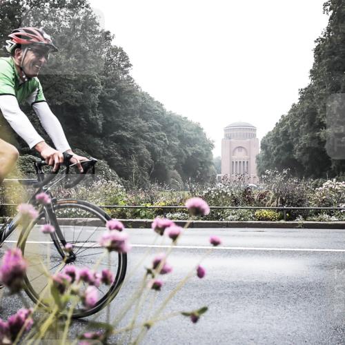 13.09.2026 - Stadtparktriathlon H.Heesch http://msf.ph/oto/10347865 13.09.2026 10:13:10 Radfahren 252, 297 meine-sportfotos.de