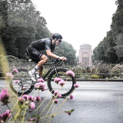 13.09.2026 - Stadtparktriathlon H.Heesch http://msf.ph/oto/10347872 13.09.2026 10:13:32 Radfahren 242, 290, 321 meine-sportfotos.de