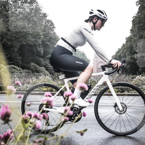 13.09.2026 - Stadtparktriathlon H.Heesch http://msf.ph/oto/10347878 13.09.2026 10:13:34 Radfahren 242, 290, 313, 321, 328 meine-sportfotos.de