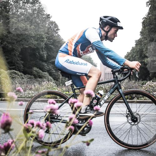 13.09.2026 - Stadtparktriathlon H.Heesch http://msf.ph/oto/10347882 13.09.2026 10:13:36 Radfahren 242, 313, 321, 328 meine-sportfotos.de