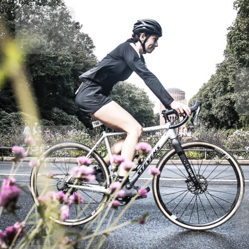 13.09.2026 - Stadtparktriathlon H.Heesch http://msf.ph/oto/10347883 13.09.2026 11:18:37 Radfahren 573, 610, 718, 786, 821 meine-sportfotos.de