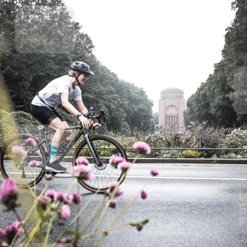 13.09.2026 - Stadtparktriathlon H.Heesch http://msf.ph/oto/10347896 13.09.2026 10:13:42 Radfahren 230, 246, 319 meine-sportfotos.de