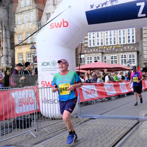 13.09.2026 - 21. swb-Marathon Bremen Tim E. http://msf.ph/oto/10347904 13.09.2026 11:19:33 Ziel 10629, 10933, 11050, 11760, 12224, 12462 meine-sportfotos.de