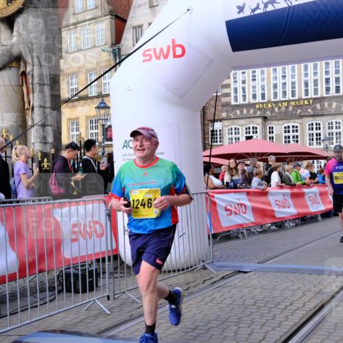 13.09.2026 - 21. swb-Marathon Bremen Tim E. http://msf.ph/oto/10347919 13.09.2026 11:19:33 Ziel 10629, 10933, 11050, 11760, 12224, 12462 meine-sportfotos.de