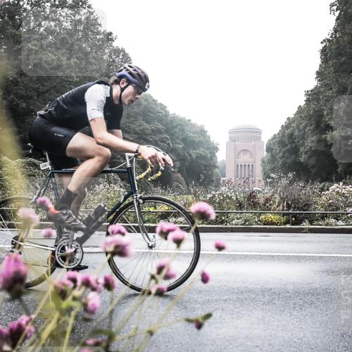 13.09.2026 - Stadtparktriathlon H.Heesch http://msf.ph/oto/10347921 13.09.2026 10:14:13 Radfahren 220 meine-sportfotos.de