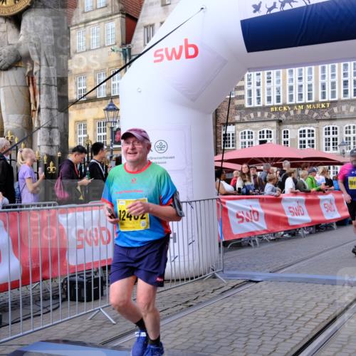 13.09.2026 - 21. swb-Marathon Bremen Tim E. http://msf.ph/oto/10347928 13.09.2026 11:19:33 Ziel 10629, 10933, 11050, 11760, 12224, 12462 meine-sportfotos.de