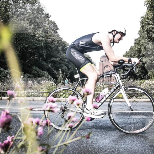 13.09.2026 - Stadtparktriathlon H.Heesch http://msf.ph/oto/10347930 13.09.2026 11:18:49 Radfahren 603, 688 meine-sportfotos.de