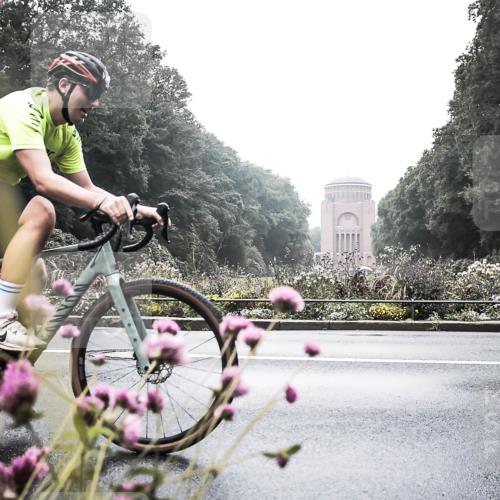 13.09.2026 - Stadtparktriathlon H.Heesch http://msf.ph/oto/10347944 13.09.2026 10:14:48 Radfahren 285 meine-sportfotos.de