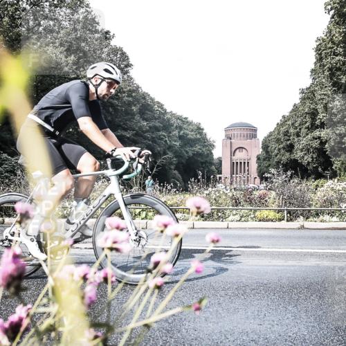 13.09.2026 - Stadtparktriathlon H.Heesch http://msf.ph/oto/10347948 13.09.2026 11:18:52 Radfahren 603, 688 meine-sportfotos.de
