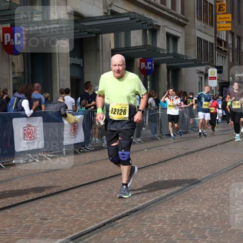 13.09.2026 - 21. swb-Marathon Bremen Strokosch-Dieckow http://msf.ph/oto/10347974 13.09.2026 11:11:08 Ziel 10155, 10419, 10510, 10511, 10546, 10552, 10611, 10977, 11036, 11216, 11231, 11289, 11458, 11533, 11702, 11745, 11870, 12082, 12126, 12148, 12220, 12286, 12311, 12336, 12464, 12508, 12553, 10148, 10163, 10313, 10461, 10462, 10527, 10547, 10644, 10653, 10792, 10841, 11043, 11062, 11141, 11237, 11335, 11465, 11483, 11679, 11691, 11756, 11993, 12396, 12401, 12507 meine-sportfotos.de