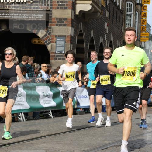 13.09.2026 - 21. swb-Marathon Bremen Strokosch-Dieckow http://msf.ph/oto/10348004 13.09.2026 10:53:44 Ziel 10448, 10479, 10626, 10757, 10780, 10821, 10886, 11168, 11379, 11590, 11800, 12040, 12056, 12275, 12308, 12461, 10255, 10579, 10684, 10685, 10708, 10947, 11206, 11489, 11596, 12075, 12244, 12356, 12405, 12435, 12492, 12515 meine-sportfotos.de