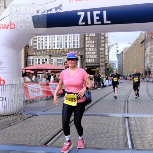 13.09.2026 - 21. swb-Marathon Bremen Tim E. http://msf.ph/oto/10348005 13.09.2026 11:19:38 Ziel 10004, 10629, 10933, 11050, 11760, 12224, 12462 meine-sportfotos.de