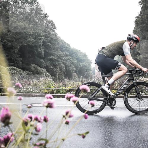 13.09.2026 - Stadtparktriathlon H.Heesch http://msf.ph/oto/10348007 13.09.2026 10:15:49 Radfahren 263, 295, 327 meine-sportfotos.de