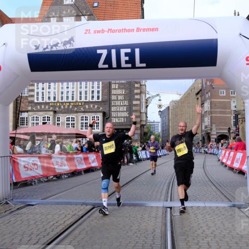 13.09.2026 - 21. swb-Marathon Bremen Tim E. http://msf.ph/oto/10348038 13.09.2026 11:19:40 Ziel 10004, 10629, 10933, 11050, 11760, 12224, 12462 meine-sportfotos.de
