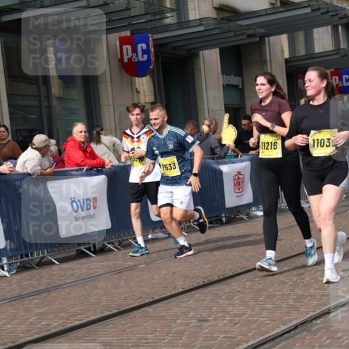 13.09.2026 - 21. swb-Marathon Bremen Strokosch-Dieckow http://msf.ph/oto/10348047 13.09.2026 11:11:12 Ziel 10155, 10510, 10511, 10546, 10552, 10977, 11036, 11216, 11231, 11239, 11289, 11458, 11533, 11702, 11870, 11927, 12082, 12126, 12148, 12220, 12286, 12311, 12336, 12464, 12508, 12553, 10148, 10163, 10313, 10419, 10527, 10547, 10611, 10644, 10653, 10792, 10841, 11043, 11062, 11141, 11231, 11237, 11483, 11679, 11691, 11745, 11756, 11993, 12148, 12396, 12401, 12507 meine-sportfotos.de