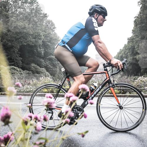 13.09.2026 - Stadtparktriathlon H.Heesch http://msf.ph/oto/10348057 13.09.2026 10:16:34 Radfahren 224, 236, 348, 351 meine-sportfotos.de
