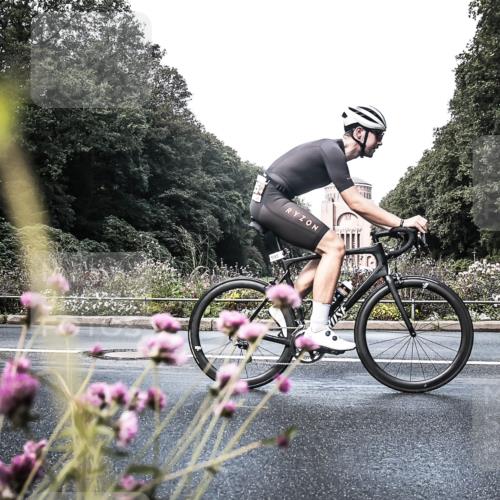 13.09.2026 - Stadtparktriathlon H.Heesch http://msf.ph/oto/10348095 13.09.2026 11:19:49 Radfahren 591, 595, 793 meine-sportfotos.de