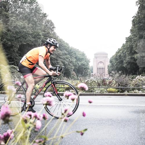 13.09.2026 - Stadtparktriathlon H.Heesch http://msf.ph/oto/10348120 13.09.2026 10:17:59 Radfahren 316, 364, 395, 421 meine-sportfotos.de