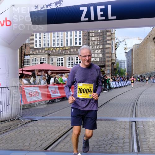 13.09.2026 - 21. swb-Marathon Bremen Tim E. http://msf.ph/oto/10348148 13.09.2026 11:19:46 Ziel 10004, 10629, 10933, 11050, 11760, 12224 meine-sportfotos.de