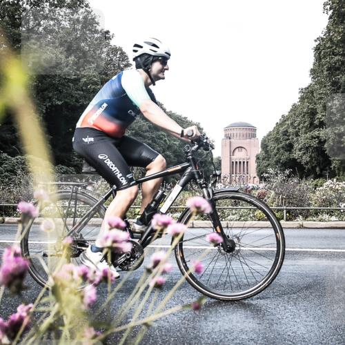 13.09.2026 - Stadtparktriathlon H.Heesch http://msf.ph/oto/10348161 13.09.2026 11:20:18 Radfahren 589, 596, 597, 702 meine-sportfotos.de