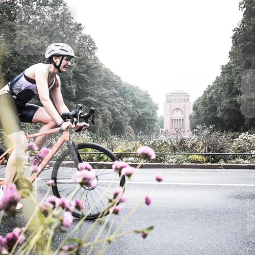 13.09.2026 - Stadtparktriathlon H.Heesch http://msf.ph/oto/10348191 13.09.2026 10:18:38 Radfahren 233, 405, 444 meine-sportfotos.de
