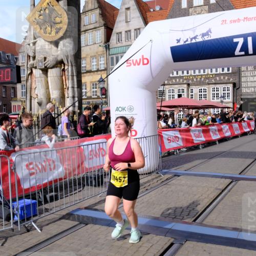 13.09.2026 - 21. swb-Marathon Bremen Tim E. http://msf.ph/oto/10348195 13.09.2026 11:19:57 Ziel 11457 meine-sportfotos.de