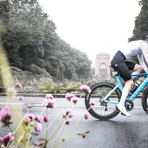 13.09.2026 - Stadtparktriathlon H.Heesch http://msf.ph/oto/10348205 13.09.2026 10:18:45 Radfahren 213, 243, 300, 333, 368, 412 meine-sportfotos.de