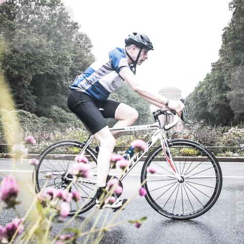 13.09.2026 - Stadtparktriathlon H.Heesch http://msf.ph/oto/10348221 13.09.2026 10:18:48 Radfahren 213, 243, 300, 330, 368, 412 meine-sportfotos.de