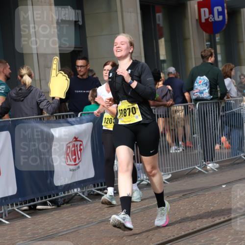 13.09.2026 - 21. swb-Marathon Bremen Strokosch-Dieckow http://msf.ph/oto/10348243 13.09.2026 11:11:18 Ziel 10155, 10510, 10511, 10546, 10552, 10616, 10977, 11036, 11216, 11239, 11289, 11533, 11702, 11870, 11927, 12082, 12126, 12220, 12286, 12311, 12336, 12464, 12508, 12553, 10313, 10419, 10527, 10611, 10644, 10653, 10841, 11062, 11141, 11231, 11237, 11458, 11483, 11679, 11691, 11745, 11993, 12126, 12148, 12396, 12401, 12507 meine-sportfotos.de