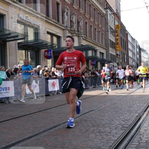 13.09.2026 - 21. swb-Marathon Bremen Strokosch-Dieckow http://msf.ph/oto/10348246 13.09.2026 13:30:43 Ziel 217, 244, 1189, 1398, 1479, 2513, 2802, 2902, 3360, 3800, 4251, 4647, 5600, 5681, 5802, 5846, 5900, 6307, 6419, 6732, 7198, 7359, 7637, 7760, 7798, 7882, 8097, 8382, 8543, 8616, 9274, 9290, 9507, 9653, 9767, 9937, 9958, 9962, 9969, 9976, 9977, 13152, 13215, 625, 800, 834, 1067, 1533, 1771, 1841, 1926, 1941, 2369, 2452, 2723, 2985, 3163, 3164, 3425, 4058, 4206, 4332, 4342, 4415, 4425, 4748, 4757, 4920, 5506, 5551, 5802, 7821, 8090, 8169, 8314 meine-sportfotos.de