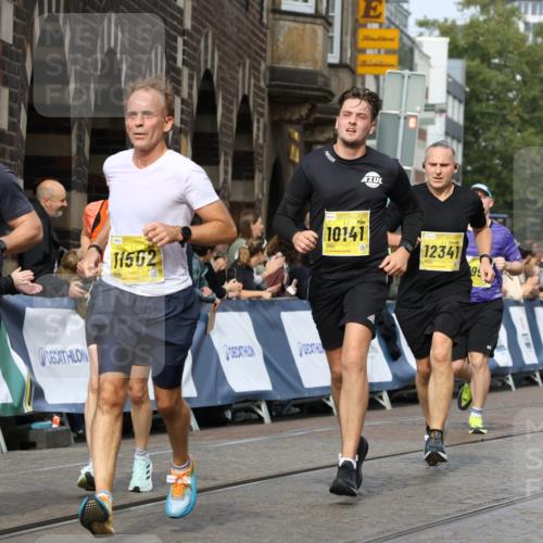 13.09.2026 - 21. swb-Marathon Bremen Strokosch-Dieckow http://msf.ph/oto/10348255 13.09.2026 10:53:49 Ziel 10222, 10479, 10626, 10757, 10780, 10821, 10845, 10886, 11168, 11242, 11379, 11446, 11590, 11800, 12056, 12119, 12308, 10255, 10579, 10708, 10822, 10947, 11010, 11206, 12075, 12244, 12356, 12435, 12515, 13531 meine-sportfotos.de