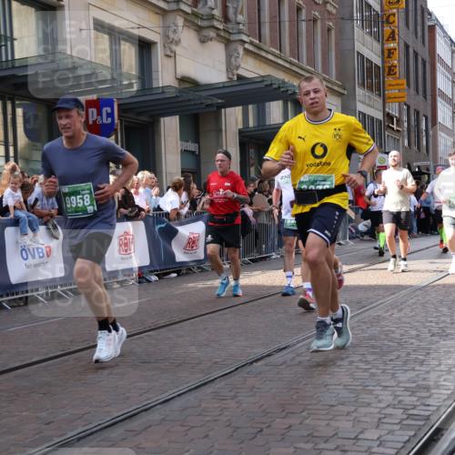 13.09.2026 - 21. swb-Marathon Bremen Strokosch-Dieckow http://msf.ph/oto/10348294 13.09.2026 13:30:45 Ziel 217, 244, 1189, 1398, 1479, 2513, 2802, 2902, 3360, 3762, 3800, 4251, 4647, 5600, 5673, 5846, 5900, 6307, 6419, 6619, 6732, 7198, 7359, 7637, 7760, 7798, 7882, 8097, 8382, 8543, 8616, 9274, 9290, 9337, 9507, 9767, 9937, 9958, 9962, 9969, 9976, 9977, 13152, 13215, 625, 800, 834, 1067, 1533, 1771, 1841, 1926, 1941, 2369, 2452, 2723, 2985, 3163, 3164, 3425, 4058, 4206, 4332, 4342, 4415, 4425, 4748, 4757, 4920, 5506, 5551, 5681, 5802, 7821, 8169 meine-sportfotos.de