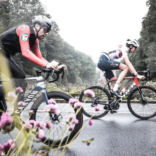 13.09.2026 - Stadtparktriathlon H.Heesch http://msf.ph/oto/10348308 13.09.2026 10:19:34 Radfahren 225, 229, 305, 322 meine-sportfotos.de