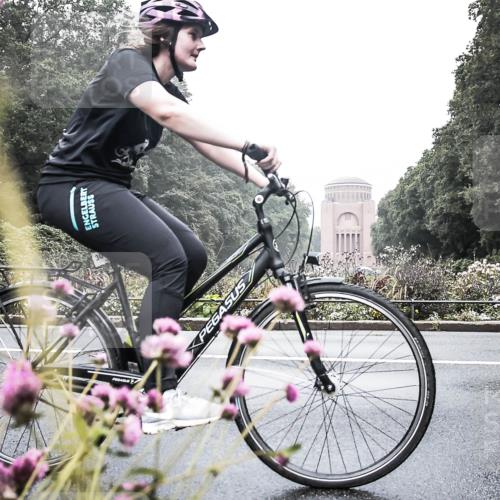 13.09.2026 - Stadtparktriathlon H.Heesch http://msf.ph/oto/10348324 13.09.2026 10:19:39 Radfahren 229, 260, 286, 307 meine-sportfotos.de