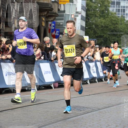 13.09.2026 - 21. swb-Marathon Bremen Strokosch-Dieckow http://msf.ph/oto/10348328 13.09.2026 10:53:51 Ziel 10141, 10222, 10227, 10479, 10626, 10757, 10780, 10821, 10838, 10845, 10886, 11168, 11242, 11379, 11446, 11502, 11590, 11800, 12056, 12119, 12308, 10579, 10708, 10822, 10947, 11010, 11206, 11290, 12075, 12244, 12356, 12435, 13531 meine-sportfotos.de