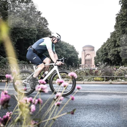 13.09.2026 - Stadtparktriathlon H.Heesch http://msf.ph/oto/10348342 13.09.2026 11:22:19 Radfahren 592, 599, 640, 699, 751 meine-sportfotos.de