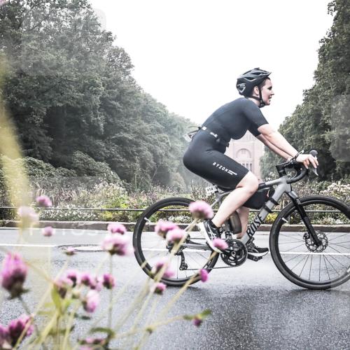 13.09.2026 - Stadtparktriathlon H.Heesch http://msf.ph/oto/10348369 13.09.2026 10:19:58 Radfahren 273, 323, 328, 377, 414, 434 meine-sportfotos.de