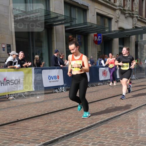 13.09.2026 - 21. swb-Marathon Bremen Strokosch-Dieckow http://msf.ph/oto/10348372 13.09.2026 11:11:29 Ziel 10155, 10511, 10552, 10582, 10616, 11239, 11533, 11927, 12082, 12286, 12336, 12553, 10419, 10510, 10511, 10546, 10611, 10977, 11036, 11062, 11216, 11231, 11289, 11458, 11533, 11679, 11702, 11745, 11870, 12126, 12148, 12220, 12311, 12396, 12464, 12508 meine-sportfotos.de